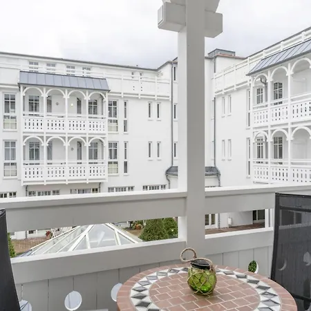 Lejlighed Komfortable Fuer Zwei In Mit Balkon Sellin (Rugen)
